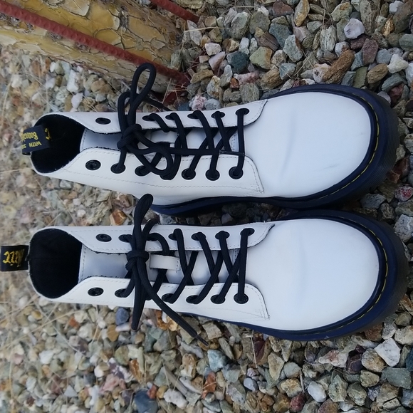 Doc Martens White Luana Size EU 38 VGC - Picture 4 of 10